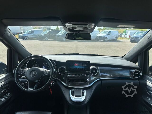 Minibus MERCEDES-BENZ EQV 300 AVANTGARDE/MBUX/LIEGE-PAKET/DISTRONIC/EL