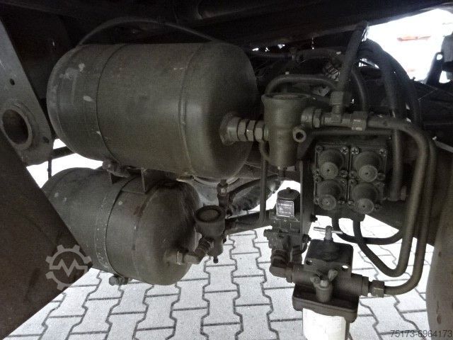 Flatbed truck MERCEDES-BENZ Unimog U 1300 L Turbo OM 366 Pritsche 4x4