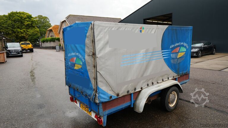 EQUIPE Taurpalin trailer broken axle! EQUIPE Taurpalin trailer broken axle!