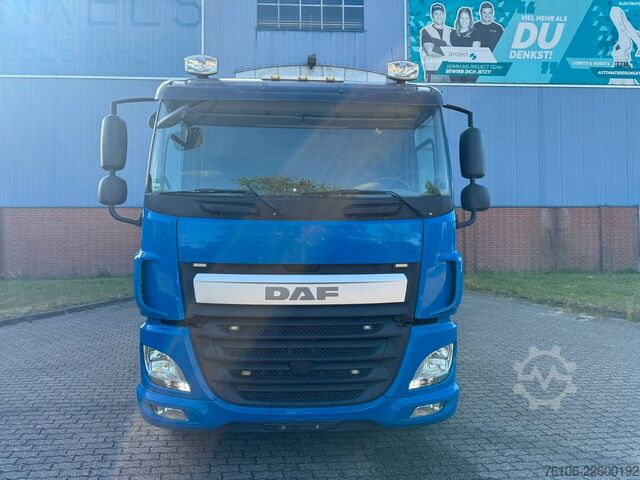 Autokran DAF CF 440 mit Ladekran HMF 2120K4
