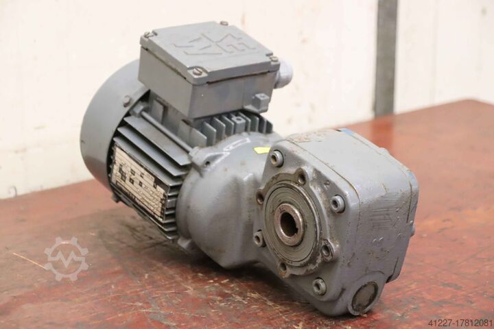Gear motor 0.25 kW 17 rpm SEW-Eurodrive SA31 DTZ1D6