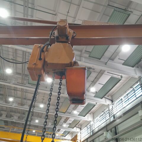 Workshop/pillar jib crane with travelling hoist – 360° rotation – outreach 412 cm Żuraw warsztatowy / słupowy z wciągarką jezdną – obrót 360° – wysięg 412 cm Żuraw warsztatowy / słupowy z wciągarką jezdną – obrót 360° – wysięg 412 cm