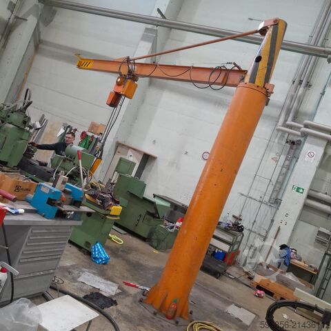 Workshop/pillar jib crane with travelling hoist – 360° rotation – outreach 412 cm Żuraw warsztatowy / słupowy z wciągarką jezdną – obrót 360° – wysięg 412 cm Żuraw warsztatowy / słupowy z wciągarką jezdną – obrót 360° – wysięg 412 cm