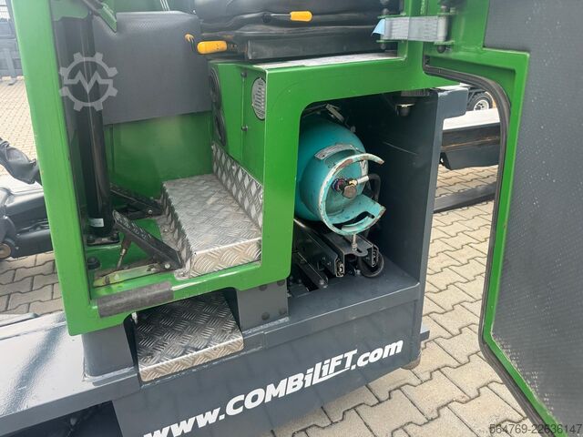 Vierwegestapler Combilift C2500 /perfect /compact/Only 4819 hours