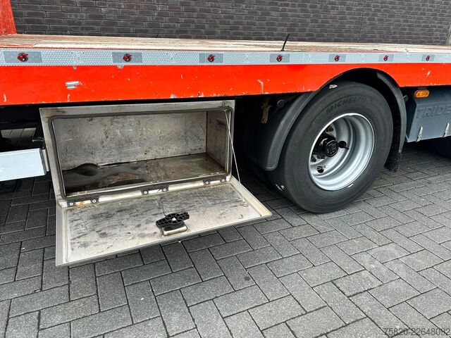 Semi-Tieflader LAG O-3-42 3 ASSER SEMIE HYDRAULISCH GESTUURD 2 ASSEN