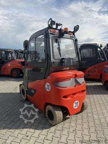 Electric 4-wheel forklift Linde E25H-02