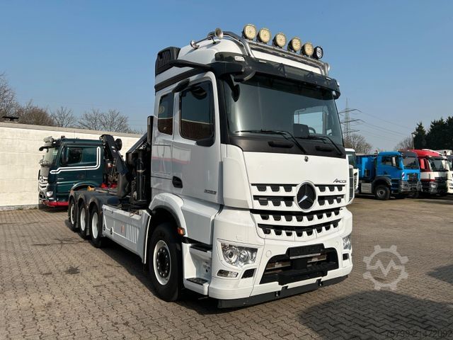 Truck mounted crane MERCEDES-BENZ 3253 Arocs mit HMF 3220 Kran und JOAB Abroller