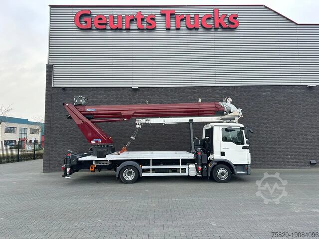 Kranwagen MAN TGL 7.180 4X2 BB BOCKER AK37/4000 + JIB MONTAGE...