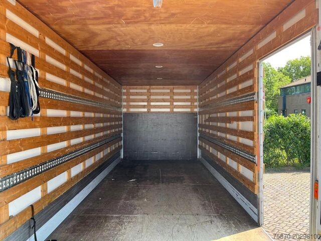 Suitcase Mercedes-Benz Atego 916