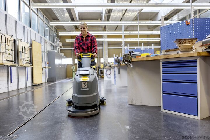 Kärcher BD 43/25 C Bp Scrubber Dryer Kärcher BD 43/25 C Bp FACTORY NEW!