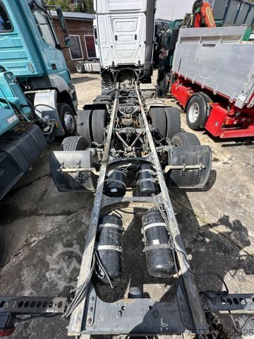 Truck chassis MERCEDES-BENZ Actros 2542 6x2
