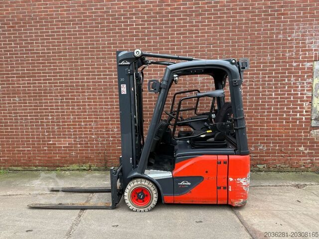 Electric 3-wheel forklift Linde E14