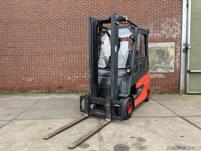 Electric 4-wheel forklift Linde E25HL-01/600