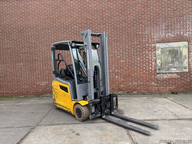 Electric 3-wheel forklift Jungheinrich EFG 216k