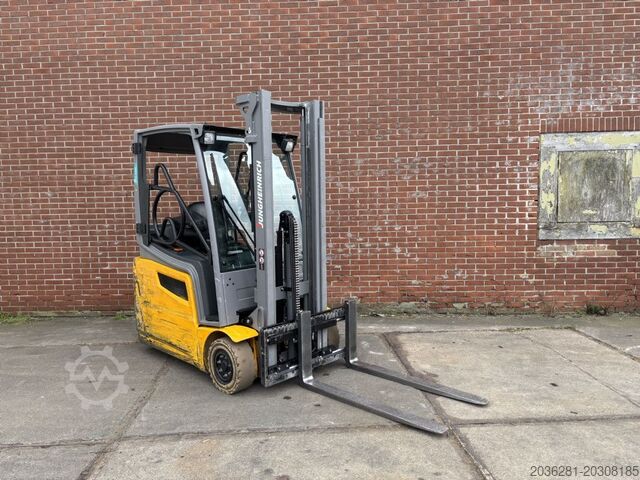 Electric 3-wheel forklift Jungheinrich EFG 216k