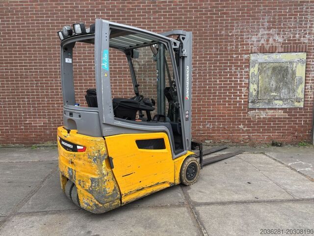 Electric 3-wheel forklift Jungheinrich EFG 216k