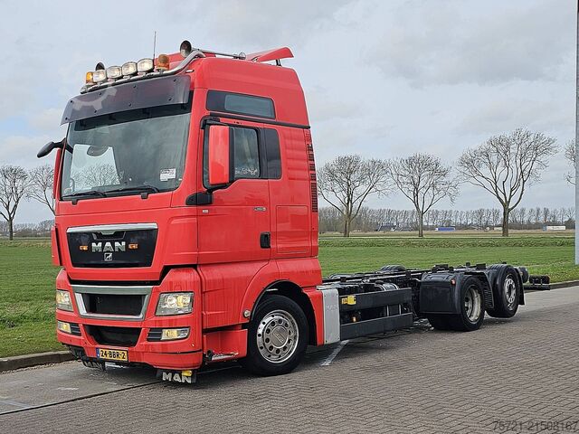 Fahrgestell mit Fahrerhaus MAN 26.440 TGX