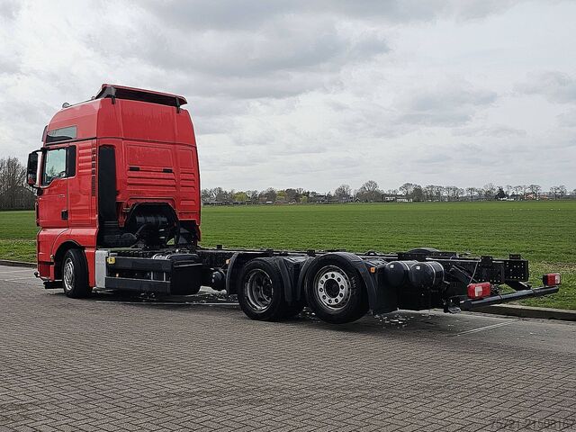 Fahrgestell mit Fahrerhaus MAN 26.440 TGX