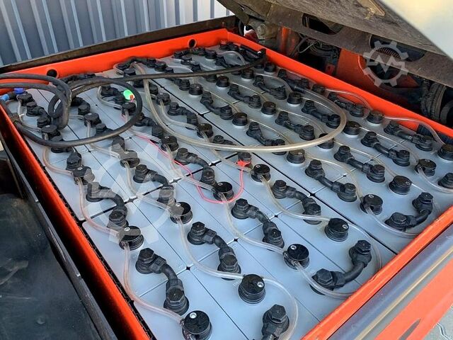 Elektro 4 Rad-Stapler Linde E30L-01