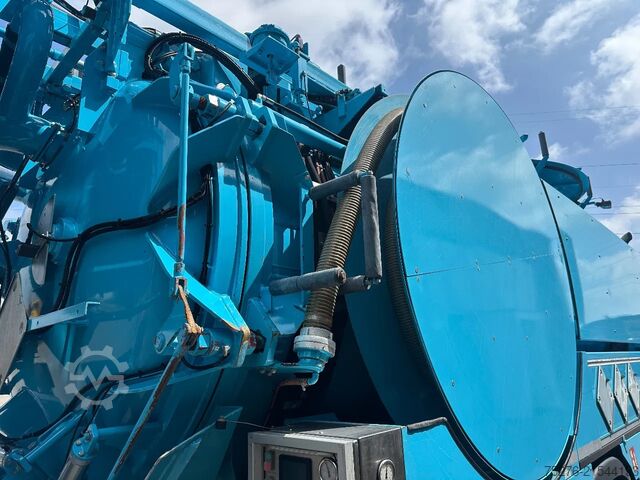 Suction vehicle MAN TGS 35.400 8X2-4 BL WIEDEMANN SUPER 1000