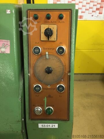 Schwenkbiegemaschine KRAMER AM-aut III