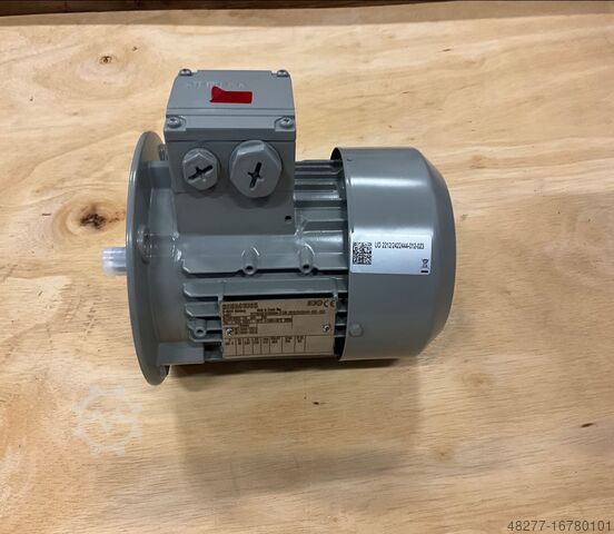 Electric motor Siemens 1LE1003-0CB29-0GB4-Z
