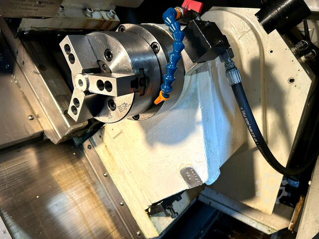 CNC-Dreh- und Fräszentrum DAEWOO Puma 230 MS B