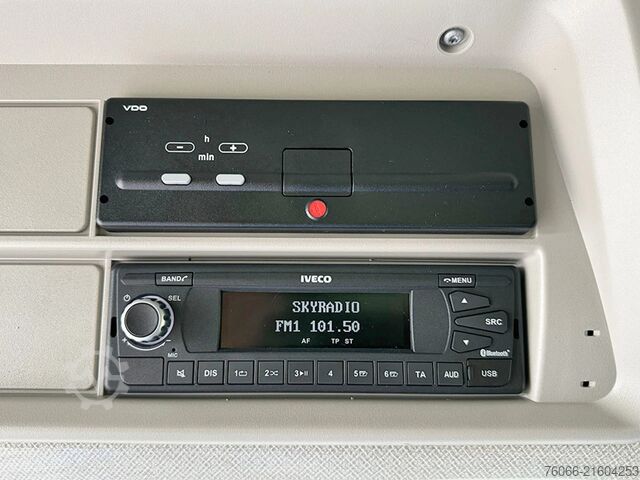 Ladepritsche Iveco T-Way AT380T47WH AT Flatbed Truck (10 units)