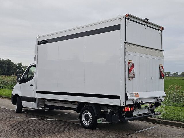 Suitcase MERCEDES-BENZ SPRINTER 317 Bakwagen Laadklep!