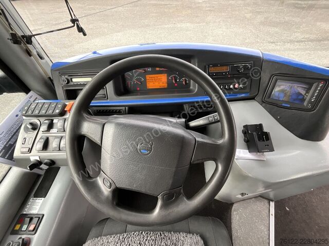 Double decker Volvo Unvi B9TL Cabrio