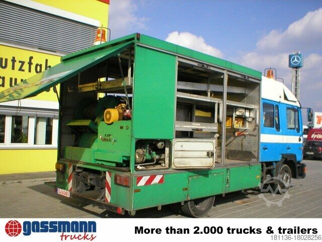 Road sweeper MAN Spülwagen