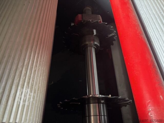 Trimming, multi-blade, and resaw MEBOR VR 900