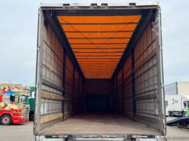 Sliding tarpaulins Krone SD Schuifzeil -Dak / SAF-Disc / APK 10-2026!