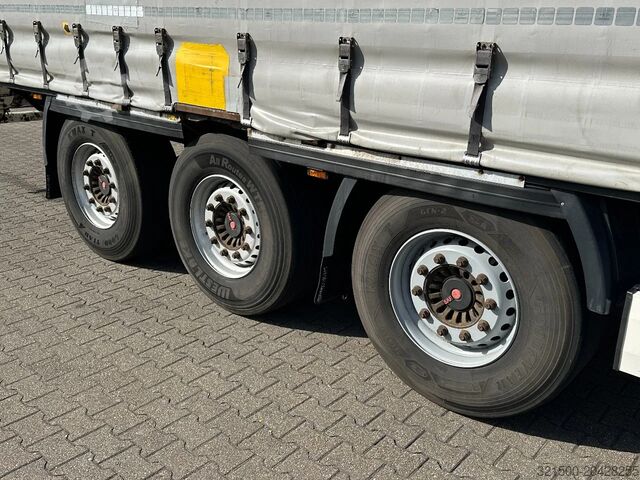 Sliding tarpaulins Krone SD Schuifzeil -Dak / SAF-Disc / Huckepack