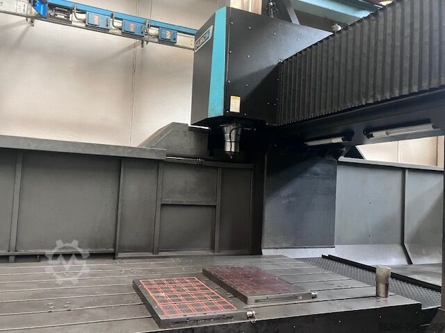 PORTALFRÄSMASCHINE HURCO DCXI 32