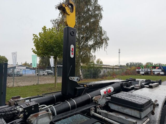 Abrollkipper VOLVO FMX 460 6x4 liftachse Abrollkipper KRAN 13m FUNK