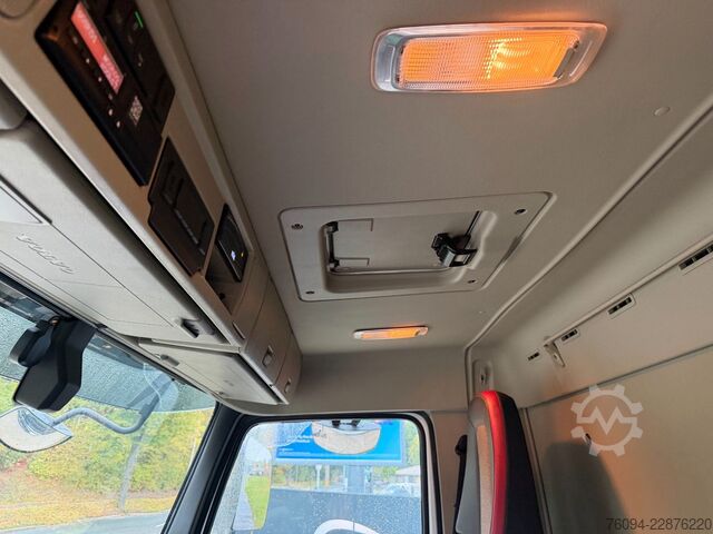 Autokran VOLVO FMX 460 6x4 liftachse Abrollkipper KRAN 13m FUNK