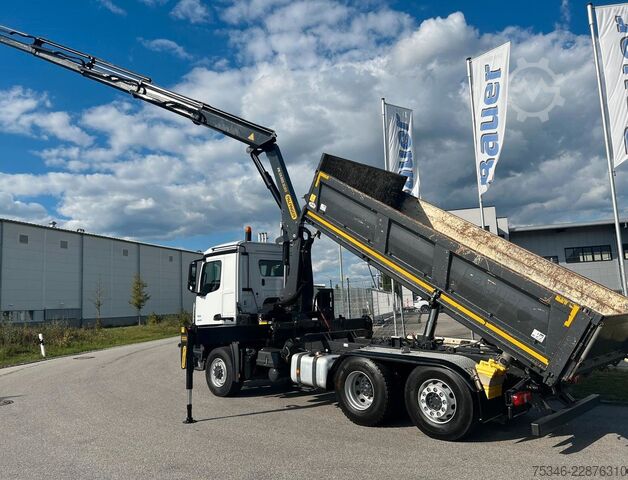 Kipper LKW MERCEDES-BENZ Arocs 2545 Kipper/Kran/6x4-4/Lenkachse/128 tkm