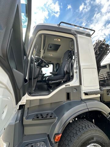 Kipper LKW MERCEDES-BENZ Arocs 2545 Kipper/Kran/6x4-4/Lenkachse/128 tkm