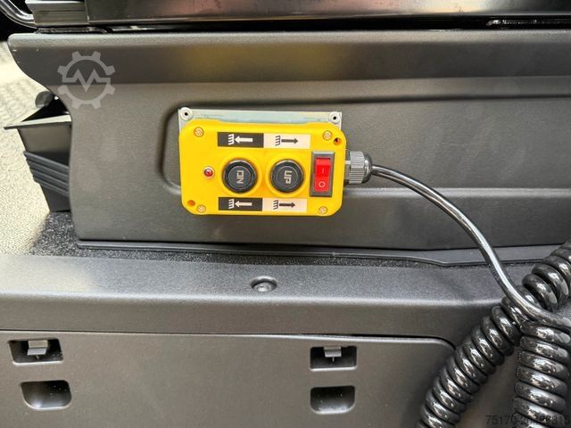 Transporter mit Kipper IVECO Daily 35S14 A8*R3.450mm*Automatik*Kamera*3Sitze*