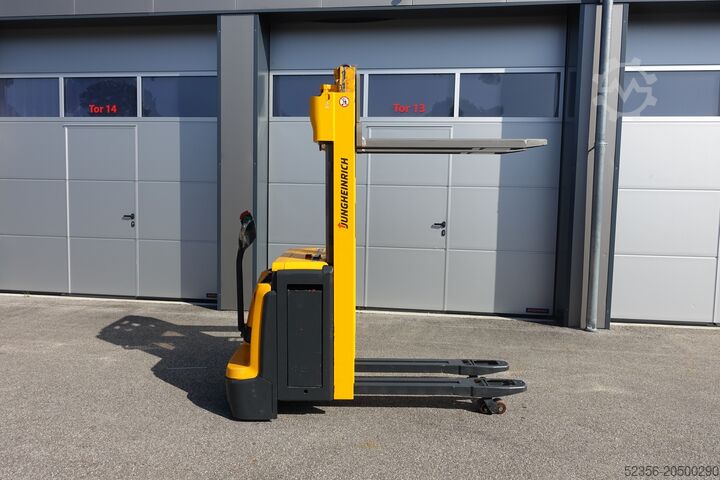 Pallet stacker Jungheinrich EJC 216z Triplex Elektro Hochhubwagen