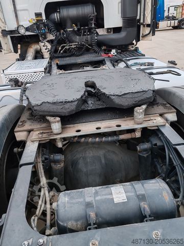 Standard tractor unit FORD F-MAX 500