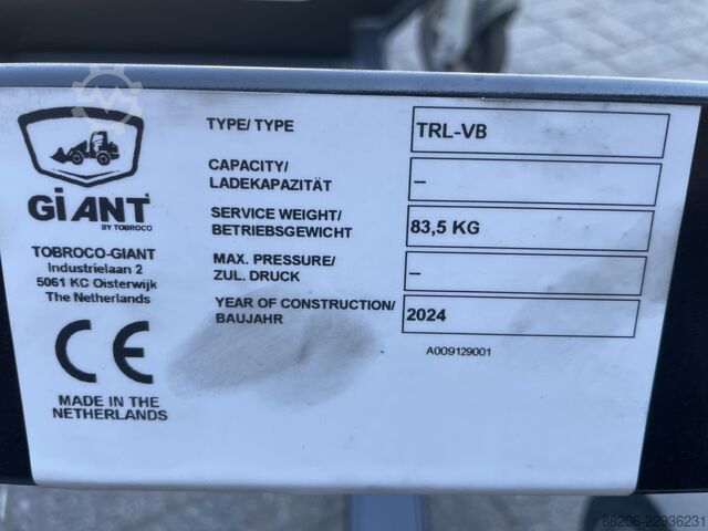 Giant VOLUME BUCKET BODY 1,100 mm to 1,750 mm GIANT VOLUMEBAK KAR 1.100 mm t/m 1.750 mm