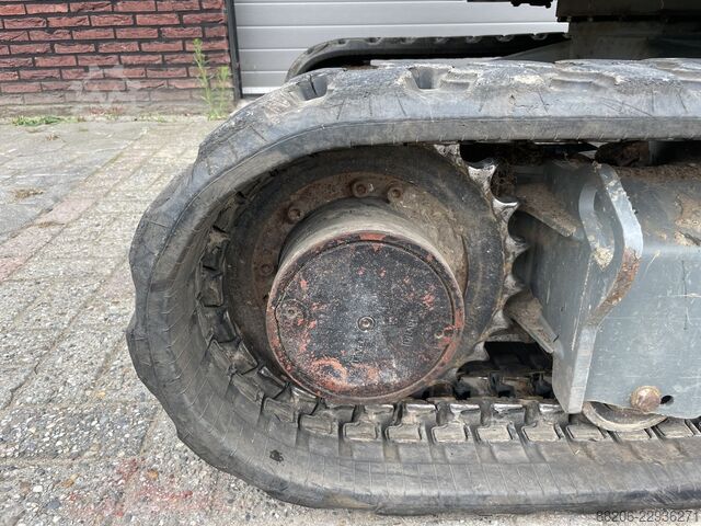 Neuson EZ36 mini excavator / central lubrication NEUSON EZ36 minigraver / centrale smering