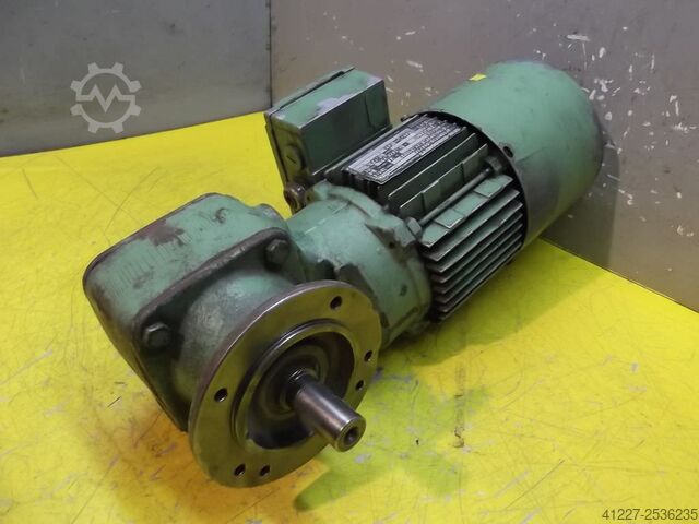 Gear motor 0.15 kW 10 rpm SEW EURODRIVE SF30DT71D-88A/TF