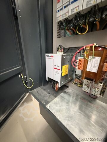 Universal-Bearbeitungszentrum Fidia 5 Achsen K 165
