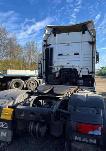 Standard tractor unit MAN TGX 18.440