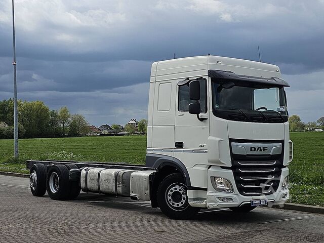 Chassis with cab DAF XF 480 6x2*4