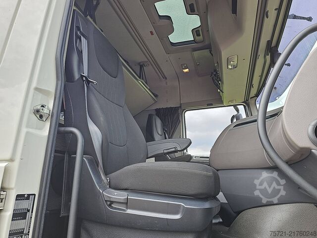 Chassis with cab DAF XF 480 6x2*4