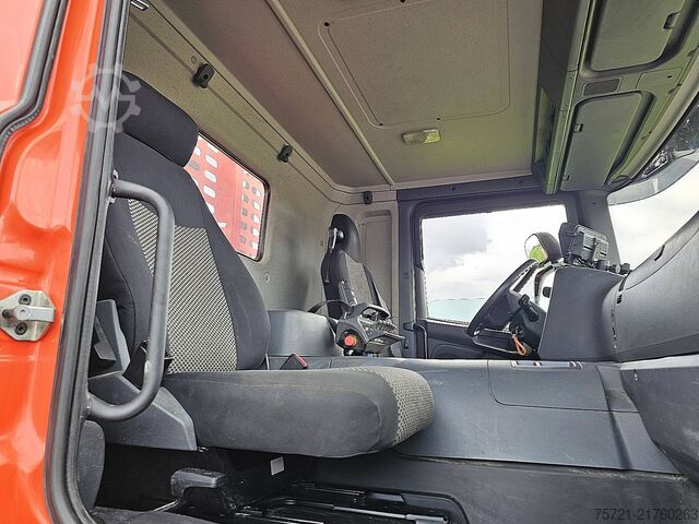 Platform trailer SCANIA P410 HIAB 258EP5